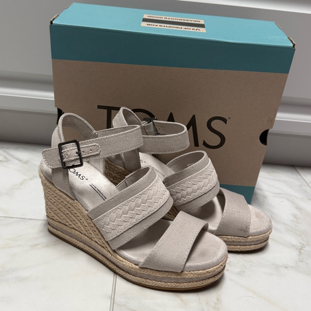 TOMS Women's Gray Wedge Sandals